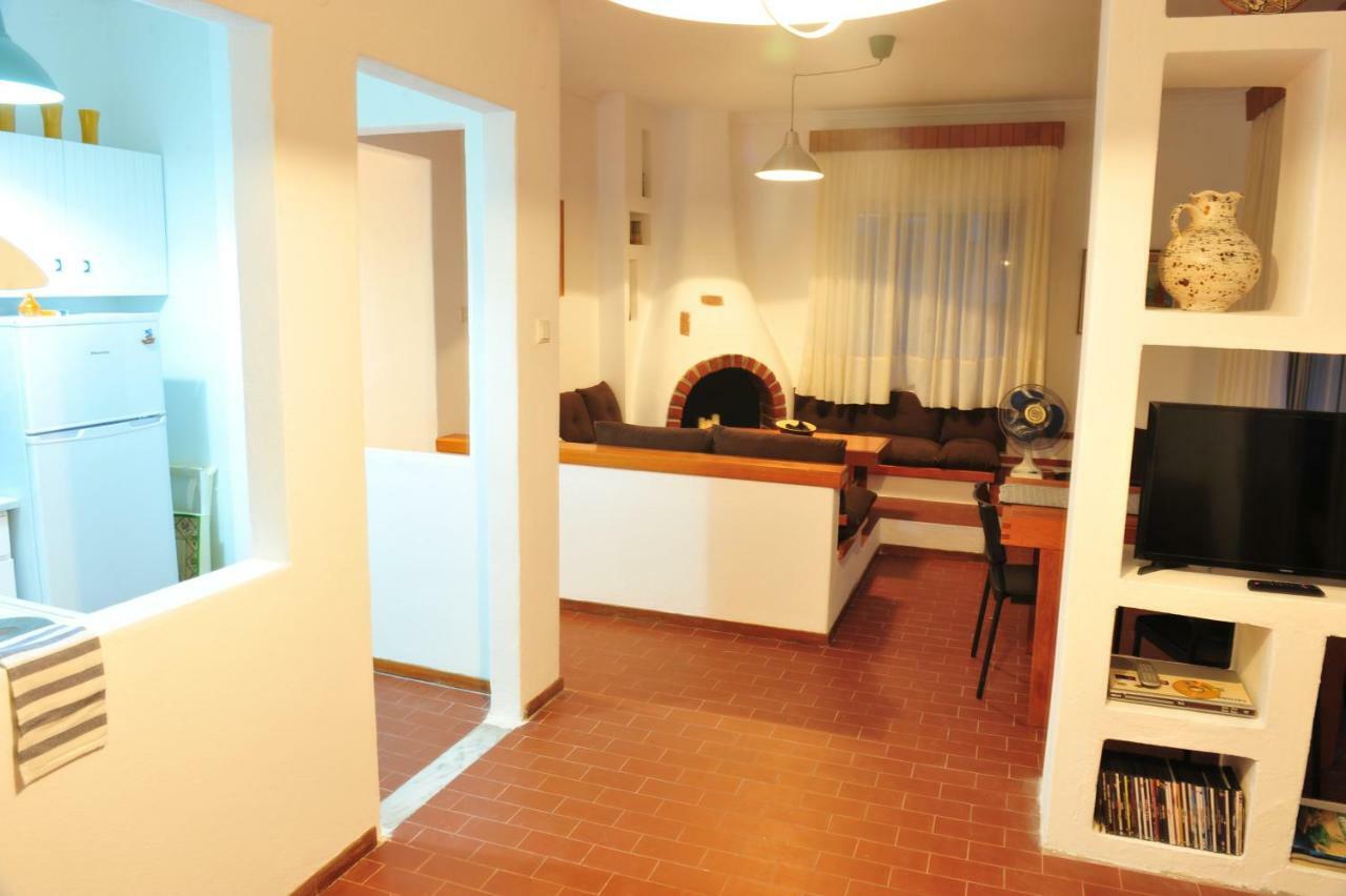 Apartment 99 Néa Péramos Buitenkant foto
